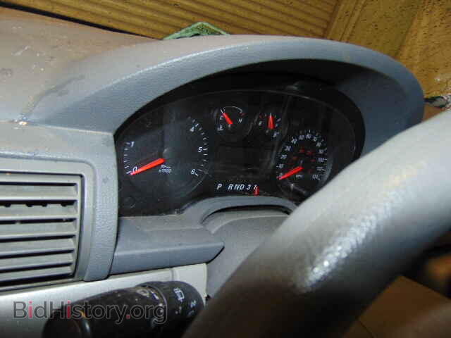 2005 FORD FREESTAR - VIN: 2FMZA51605BA07231 - Фото 8