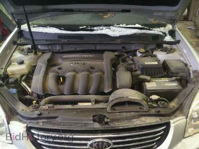 2007 KIA OPTIMA - VIN: KNAGE123775156138 - Фото 7