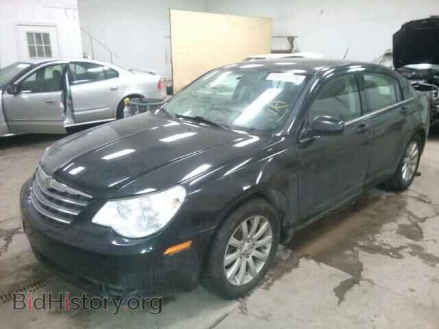 2010 CHRYSLER SEBRING - VIN: 1C3CC5FB8AN233899 - Фото 2