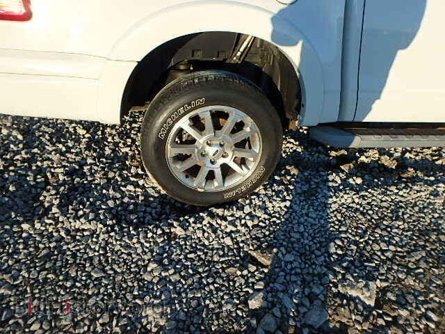 2008 FORD EXPLORER - VIN: 1FMEU33838UA00474 - Фото 9
