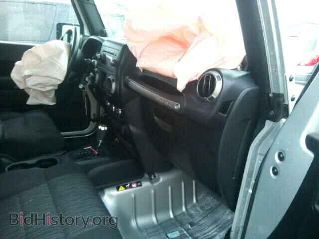 2011 JEEP WRANGLER - VIN: 1J4AA2D16BL517928 - Фото 5