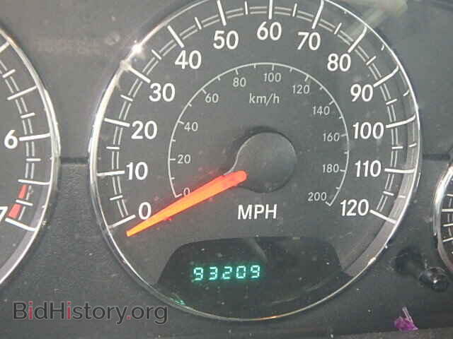 2004 CHRYSLER SEBRING - VIN: 1C3EL46RX4N110710 - Фото 8