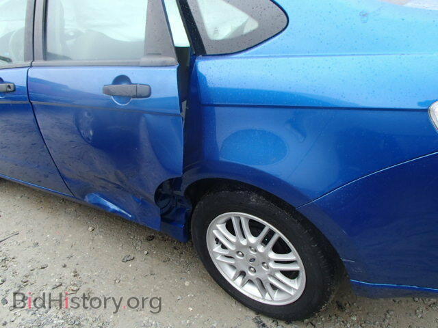 2011 FORD FOCUS - VIN: 1FAHP3FN9BW124101 - Photo 9