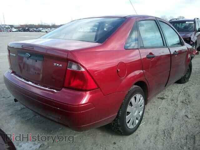 2005 FORD FOCUS - VIN: 1FAFP34N75W208402 - Фото 4