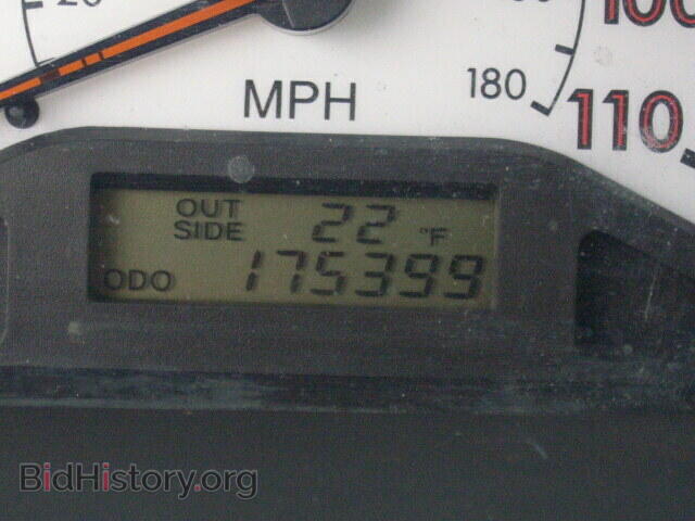2003 TOYOTA COROLLA - VIN: 2T1BR32E43C037457 - Photo 8