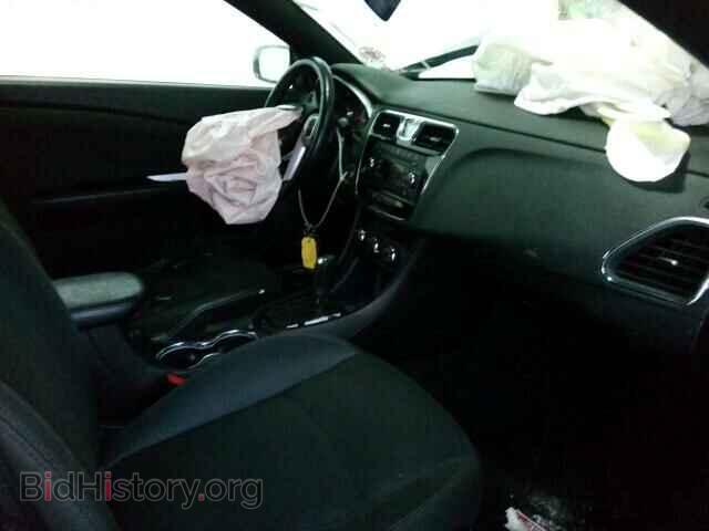 2011 CHRYSLER 200 - VIN: 1C3BC2EB5BN543215 - Фото 5