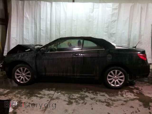 2011 CHRYSLER 200 - VIN: 1C3BC2EB5BN543215 - Фото 9