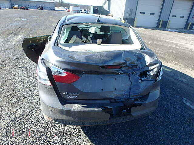 2014 FORD FOCUS - VIN: 1FADP3F27EL165076 - Photo 9
