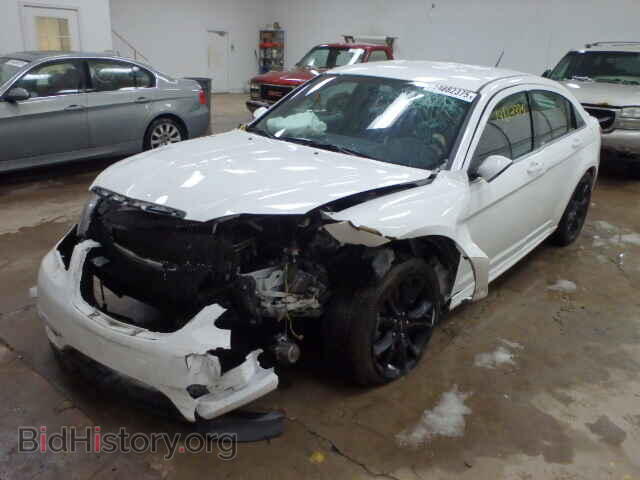 2013 CHRYSLER 200 - VIN: 1C3CCBCG9DN719303 - Фото 2