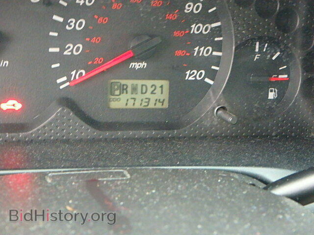 2002 MAZDA TRIBUTE - VIN: 4F2YU09162KM46177 - Фото 8