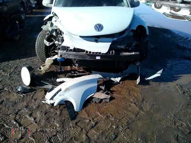 2010 VOLKSWAGEN BEETLE - VIN: 3VWPW3AG7AM018369 - Фото 9