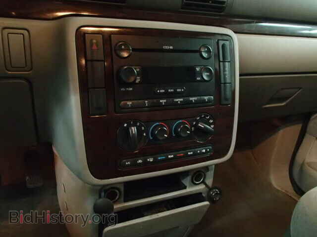 2006 FORD FREESTAR - VIN: 2FMZA522X6BA66252 - Фото 9