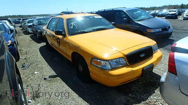 Photo 2FABP7AV0BX178850 - FORD CROWN VIC 2011