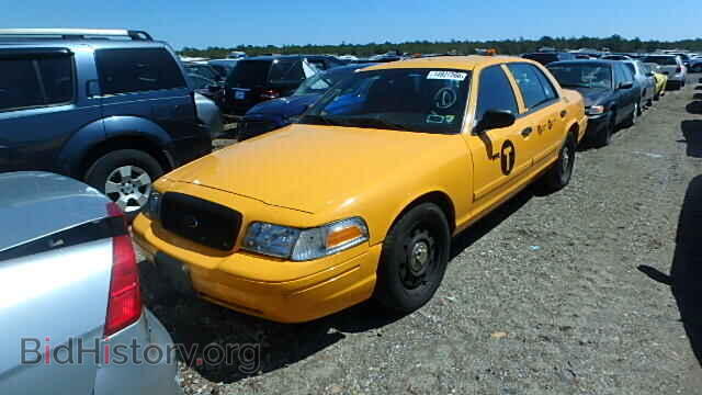 2011 FORD CROWN VIC - VIN: 2FABP7AV0BX178850 - Фото 2