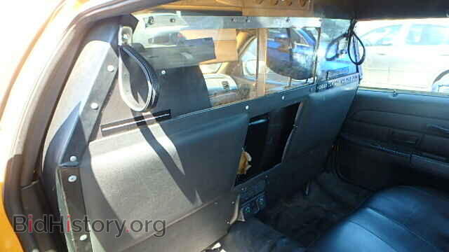 2011 FORD CROWN VIC - VIN: 2FABP7AV0BX178850 - Фото 10