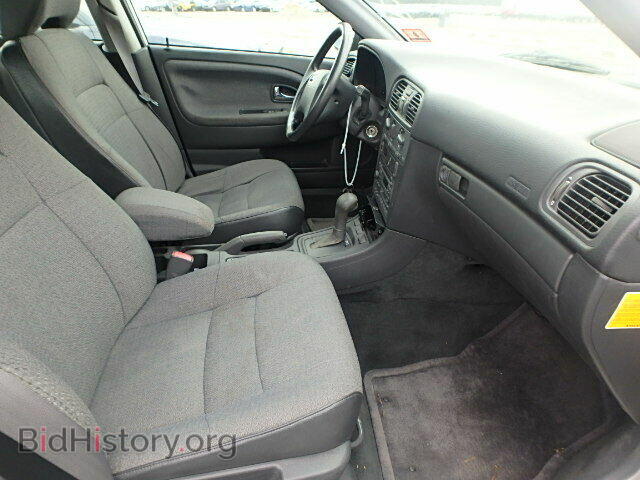 2000 VOLVO V40 - VIN: YV1VW2553YF525142 - Фото 5