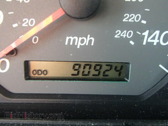 2000 MAZDA 626 - VIN: 1YVGF22C5Y5142725 - Фото 8