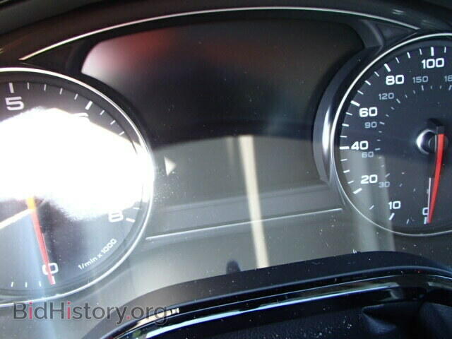 2011 AUDI A8 - VIN: WAURVAFDXBN025581 - Фото 8