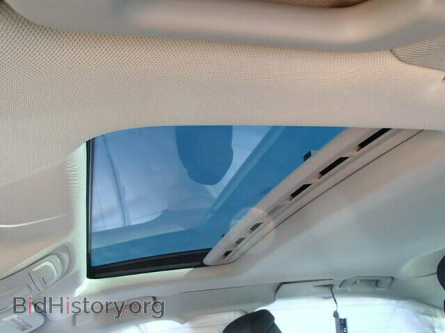 2011 AUDI A8 - VIN: WAURVAFDXBN025581 - Фото 10