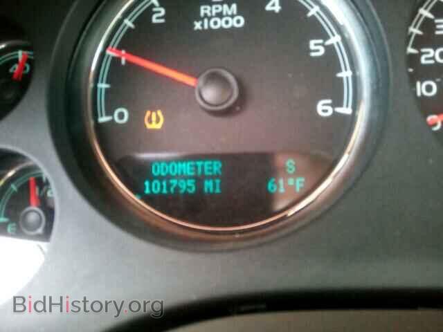 2011 GMC YUKON - VIN: 1GKS1CE04BR107104 - Фото 8
