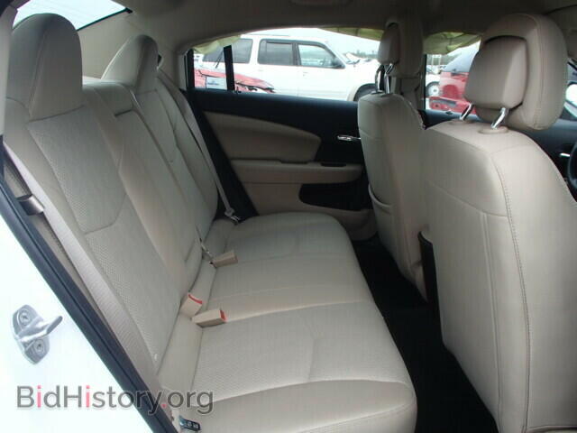 2011 CHRYSLER 200 - VIN: 1C3BC1FG7BN548341 - Фото 6