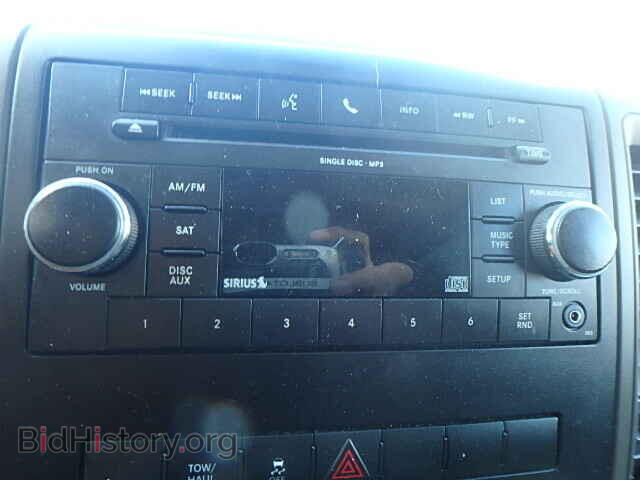 2010 DODGE RAM 1500 - VIN: 1D7RB1CT7AS247668 - Фото 9