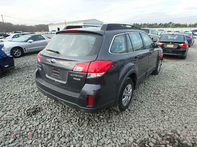 2013 SUBARU OUTBACK - VIN: 4S4BRBAC6D3250104 - Photo 4