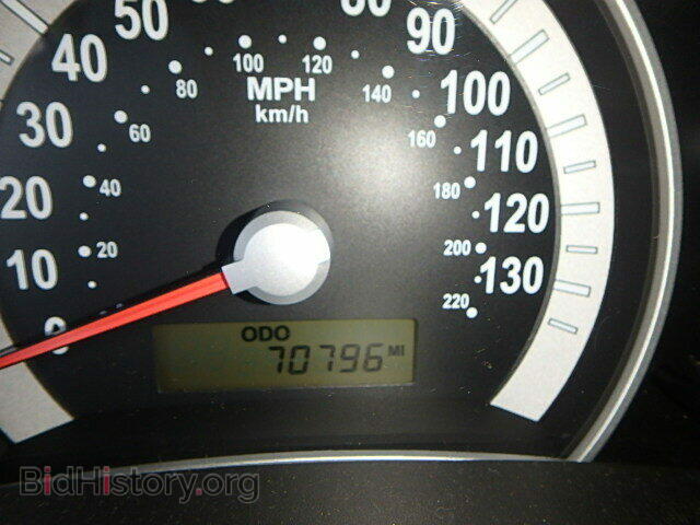 2007 HYUNDAI ENTOURAGE - VIN: KNDMC233276038136 - Фото 8