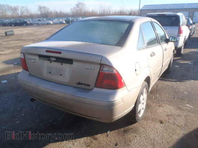 2006 FORD FOCUS - VIN: 1FAFP34NX6W153493 - Фото 4