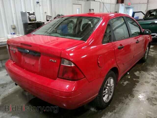 2005 FORD FOCUS - VIN: 1FAFP34N05W111588 - Фото 4