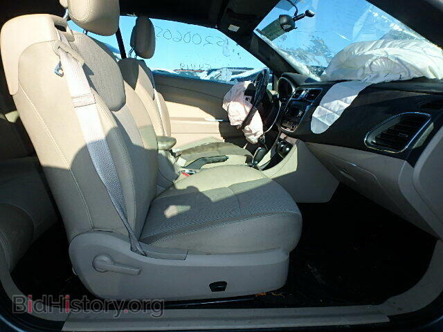 2011 CHRYSLER 200 - VIN: 1C3BC2EB2BN599208 - Фото 5