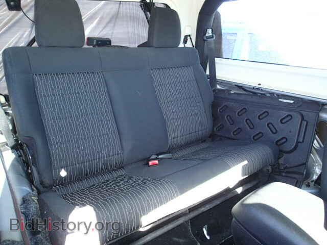 2011 JEEP WRANGLER - VIN: 1J4AA2D19BL567769 - Фото 6