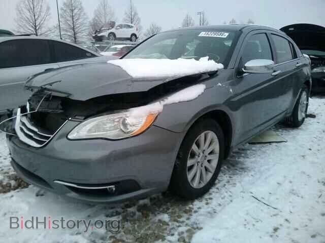 2013 CHRYSLER 200 - VIN: 1C3CCBCG1DN555447 - Фото 2