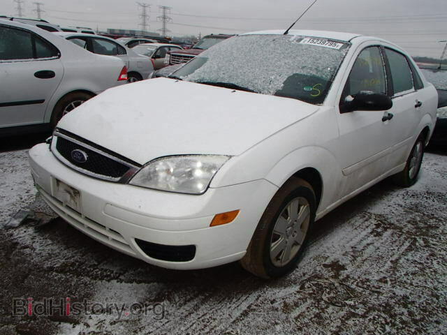 2007 FORD FOCUS - VIN: 1FAFP34N67W317355 - Фото 2