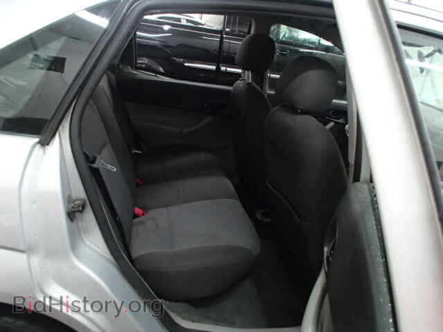 2007 FORD FOCUS - VIN: 1FAFP34N37W101852 - Photo 6