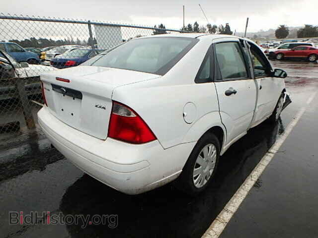 2006 FORD FOCUS - VIN: 1FAFP34N06W184381 - Фото 4
