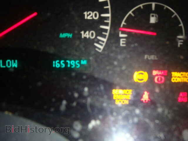 2002 CADILLAC DEVILLE - VIN: 1G6KF549X2U133604 - Photo 8