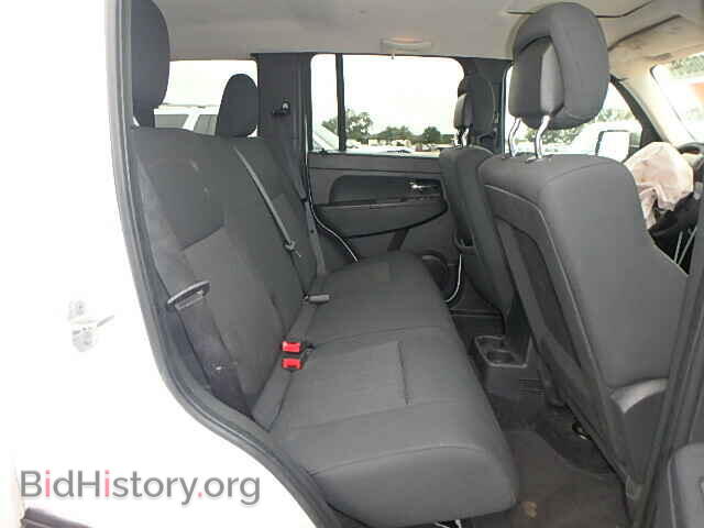 2011 JEEP LIBERTY - VIN: 1J4PP2GK4BW513971 - Фото 6