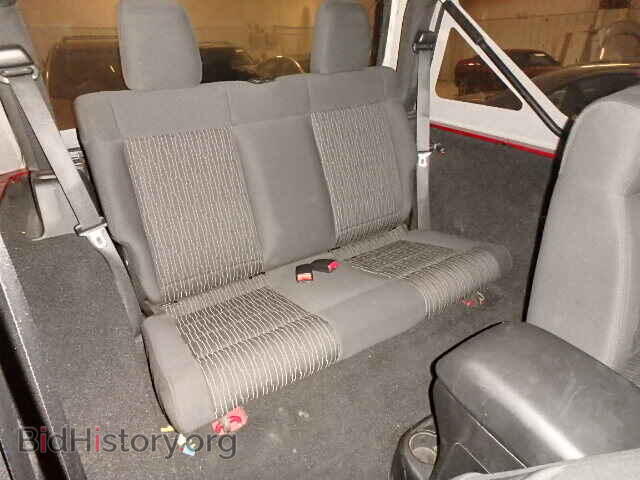 2011 JEEP WRANGLER - VIN: 1J4AA2D17BL574493 - Фото 6