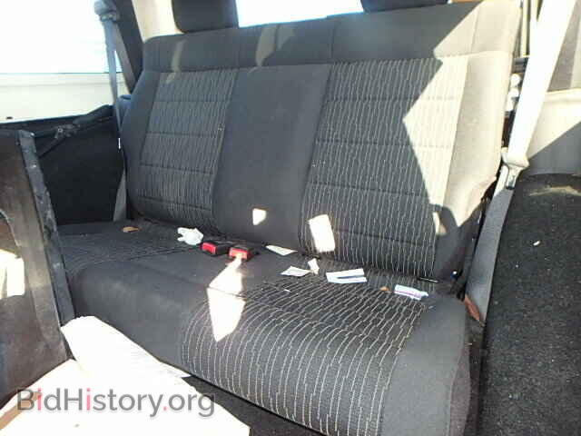 2011 JEEP WRANGLER - VIN: 1J4AA5D12BL518947 - Фото 6