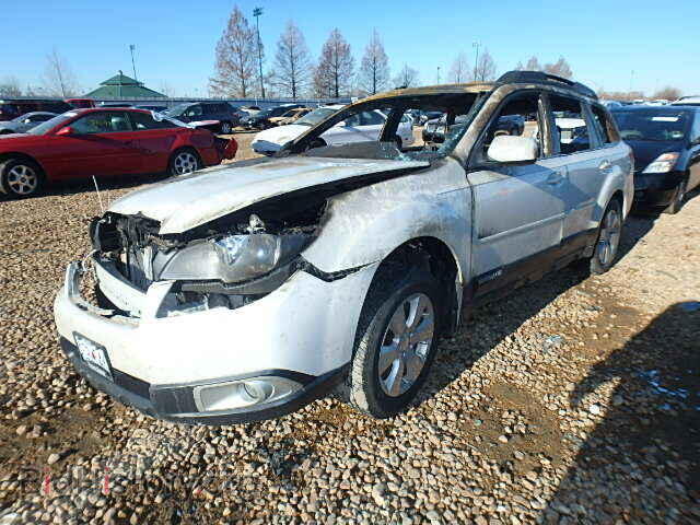 2011 SUBARU OUTBACK - VIN: 4S4BRCGC4B3321732 - Фото 2