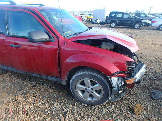 2011 FORD ESCAPE - VIN: 1FMCU9DG3BKA97775 - Фото 10