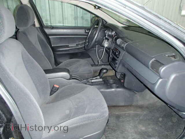 2004 CHRYSLER SEBRING - VIN: 1C3EL46X84N382204 - Фото 5