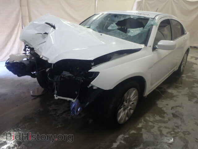 2013 CHRYSLER 200 - VIN: 1C3CCBAB1DN560848 - Фото 2