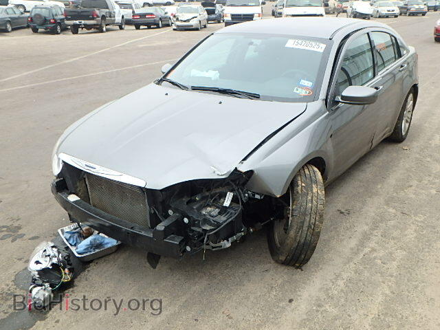 2013 CHRYSLER 200 - VIN: 1C3CCBAB0DN733176 - Фото 2