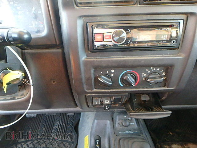 2000 JEEP WRANGLER - VIN: 1J4FA29P6YP729068 - Фото 9