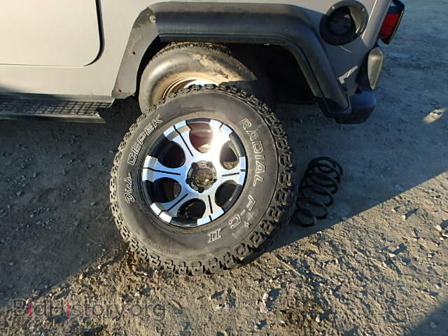 2000 JEEP WRANGLER - VIN: 1J4FA29P6YP729068 - Фото 10