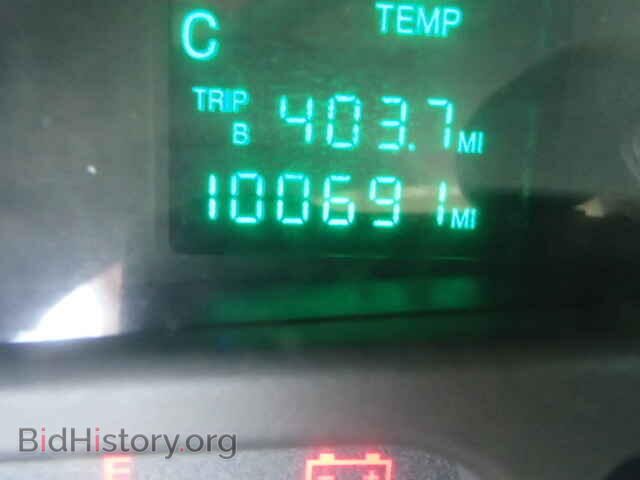 2001 CADILLAC DEVILLE - VIN: 1G6KD54Y31U117837 - Photo 8