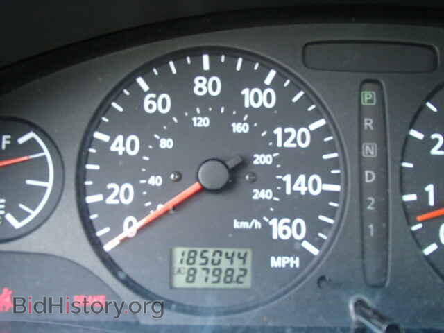 2000 NISSAN MAXIMA - VIN: JN1CA31A1YT214575 - Фото 8