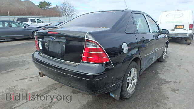 2007 FORD FOCUS - VIN: 1FAFP34N57W341114 - Photo 4